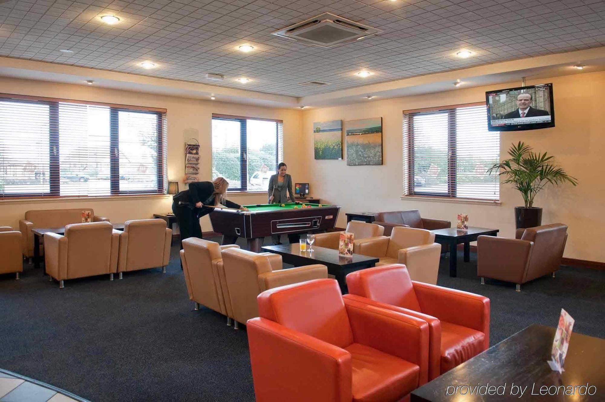 Ibis Wellingborough Hotel Bagian luar foto