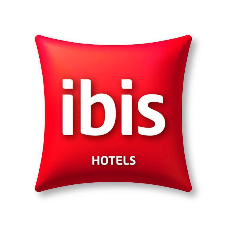 Ibis Wellingborough Hotel Bagian luar foto